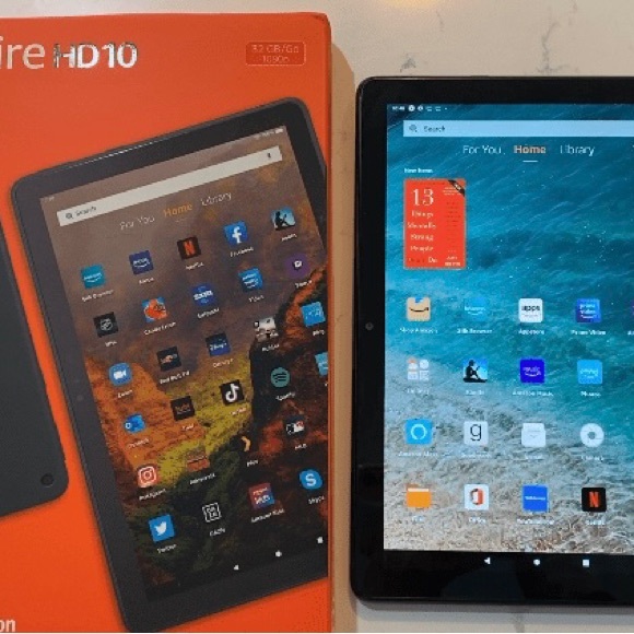 Amazon Fire HD 10 32GB 11th Generation Tablet. - Picture 2 of 10